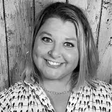 Kellie Morrow's Instagram, Twitter & Facebook