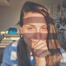 אין מישהי שלא שאלה את עצמה פעם אחת: "איך נראה השיער של נתן גושן?"