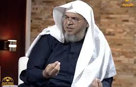 وقال محمد الصيرفي إنه يبحث عن فتاة تمتلك مقاييس صعبة من بينها أن تكون ملكة جمال، وأن تكون منقبة ومتدينة. Ø¨Ø§Ù„ÙÙŠØ¯ÙŠÙˆ Ø±Ø§Ù‚ Ø´Ø±Ø¹ÙŠ ÙŠÙƒØ´Ù ØªÙØ§ØµÙŠÙ„ Ù…Ø«ÙŠØ±Ø© Ø¹Ù† Ø·ÙÙ„ Ù…Ø³Ø­ÙˆØ± ØªØ­ÙˆÙ„ Ù„Ù€ ÙˆØ­Ø´ ÙƒØ§Ø³Ø± ÙˆØªØºÙ„Ø¨ Ø¹Ù„Ù‰ 3 Ø±Ø¬Ø§Ù„ ÙÙŠ Ø¬Ù„Ø³Ø© Ø±Ù‚ÙŠØ© ØµØ­ÙŠÙØ© Ø§Ù„Ù…Ø±ØµØ¯