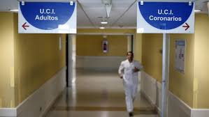 A la fecha, son ocho las comunas del maule que están en transición, fase en la que las personas pueden transitar libremente de lunes a viernes, mientras que los fines de semana y festivos se vuelve a cuarentena. Veinticinco Comunas De Ocho Regiones Retroceden El Jueves A Cuarentena Cooperativa Cl