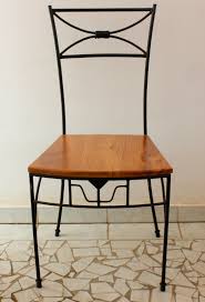 Chaise fer et bois : Chaise En Fer Forge Avec Motifs Assise En Bois Dimb Blog De Qualite Sept Design Nfts