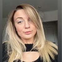 Alana Cameron's Instagram, Twitter & Facebook