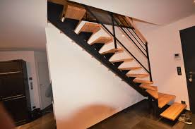 Maybe you would like to learn more about one of these? Escalier Limon Central Et Main Courante En Bois