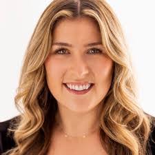 Audrey Bock's Instagram, Twitter & Facebook