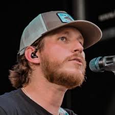 Ryan Dyer's Instagram, Twitter & Facebook