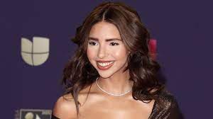 Ángela Aguilar revolucionará el huapango con el tema 'Bala Perdida' en  Premio Lo Nuestro | Premio Lo Nuestro | Univision