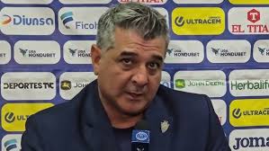 CONFERENCIA DE PRENSA DIEGO VÁSQUEZ