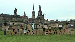 Februar 1945, versammelten sich am 15. Anf Dresden Gedenken An Ermordete Der Hexenverfolgung