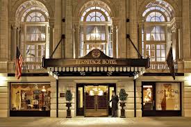 Our Five Star Hotel In Nashville Tn Offers 122 Pet Friendly Rooms A Four Diamond Restaurant Ample Meeting Sp Hermitage Hotel Nashville Hotels Historic Hotels