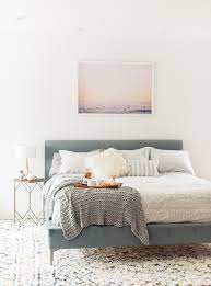 40 Minimalist Bedroom Ideas Less Is More Homelovr Minimalist Bedroom Design Home Decor Bedroom Minimalist Bedroom Decor