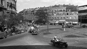 Nyugati pályaudvar simply means west station. Index Tudomany Bunos Haz Barcak Eletek 40 Eve Robbantottak Fel A Westendet