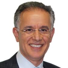 Lesa Saunders's Instagram, Twitter & Facebook