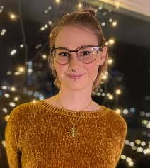 Rebekah Lamb's Instagram, Twitter & Facebook