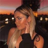 Katie Setliff's Instagram, Twitter & Facebook