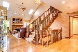 Benjamin moore simply white oc 117 we combed through a ton of paint colors before we decided on our favorite benjamin moore color for this application, but we wanted to share all of the options that we considered. The Perfect Shade Of White Wall Paint For Oak Trim Laurel Home