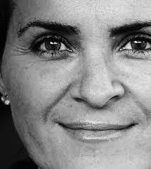 Angela Lilley's Instagram, Twitter & Facebook