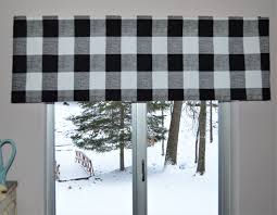 Use buffalo check to create a warm and cozy feeling in your home during the fall and winter months. Black And White Buffalo Plaid Valance Premier Prints Black And White Check Lined Or Unlined Seamsoriginal