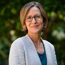 Alisha Barker's Instagram, Twitter & Facebook