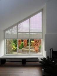 Ein sonnenschutz für schräge fenster kann auf wunsch innen befestigt werden. Sonnenschutz Trapez Auch Als Verdunkelung Fabrikpreise Onlineshops