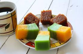 But with kari and sambal? Kuih Wajik Kuih Lapis Ubi Kayu And Coffee Stock Photo Image Of Kueh Brown 136060938