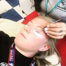 Let the esthetician students at...