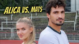 Das färbt allem anschein nach auch auf die vereinskollegen ab. Alica Schmidt Vs Mats Hummels 400m Race