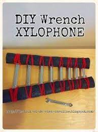 Splendidly Creative And Simple Homemade Instruments Homemade Musical Instruments Homemade Instruments Diy Instruments