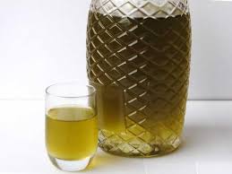 Ingredienti pelare i mandarini a fettine sottili facendo attenzione a non includere anche la parte bianca. Il Mandarinetto Liquore Al Mandarino Alimentipedia It