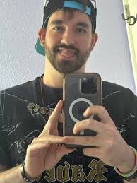 Are you coming to Pendleton, Oregon? We're looking for 2 roommates! About  $500 per person from Nov. 5-17. Send a message if interested. Thank you.