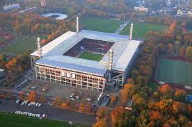 Das duo muss zur u21 und soll gehen. 1 Fc Koln Fortuna Koln Viktoria Koln Gibt Es Ein Grosses Stadion Karussell In Koln Kolner Stadt Anzeiger