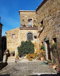 From mapcarta, the open map. 5 Cose Da Non Perdere A Civita Di Bagnoregio La Citta Che Muore Viaggi E Sorrisi