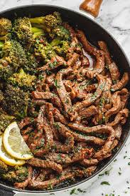 A sirloin steak cooked to perfection on the grill and then brushed with this yummy butter sauce laced with lots of garlic! Lemon Garlic Butter Steak And Broccoli Skillet Recipe Eatwell101