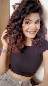 Manya Garg's Instagram, Twitter & Facebook