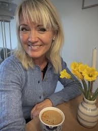 Heidi Fleischer's Instagram, Twitter & Facebook