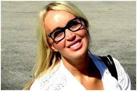 Jun 21, 2019 · tony robbins is larger than life in almost every imaginable way. Who Is Sage Robbins Tony Robbins Wife How Did They Meet