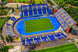 In 1938 the dinamo station of the moscow metro opened nearby. Zagreb Stadion Maksimir 35 423 30 000 Skyscrapercity