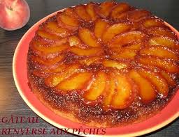 1 Recette Facile Le Gateau Aux Peches Caramelisees Gateau Peche Recette Peche Desserts Aux Peches