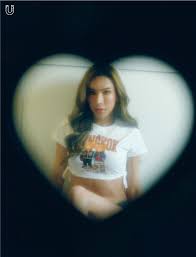 ครูแพรว ครีเอเตอร์แอ็กฯ เสวไทยที่มีคนตามหลักแสน - Urban Creature