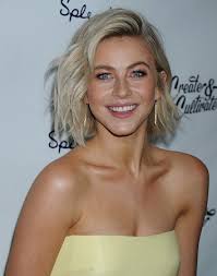 The dwts star posted a selfie. 14 Gorgeous Pictures Of Julianne Hough Without Makeup Styles At Life