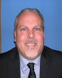 Mark Crouse's Instagram, Twitter & Facebook