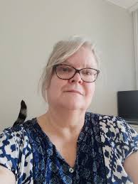 Wells. This is extreme survivorcamp. 2 weeks whitout washing my hair etc.  Because living after footoperation all by myself.