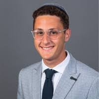 Gilbert Tawil's Instagram, Twitter & Facebook