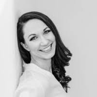 Kate Redmond's Instagram, Twitter & Facebook