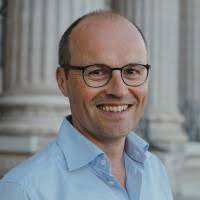 Eric Garling's Instagram, Twitter & Facebook