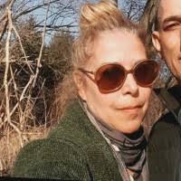 200+ perfiles de «Kasabian»