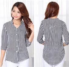 Saat ini memang banyak model busana wanita terbaru yang dijual baik di mall maupun di toko online, akan tetapi. 45 Model Baju Kemeja Wanita Motif Garis Modern Terbaru 2021 Keren