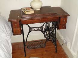 Vintage Antique Singer Sewing Machine Cast Iron Base Treadle Oak Desk Table Ebay Antique Sewing Machines Vintage Sewing Machines Antique Sewing Table
