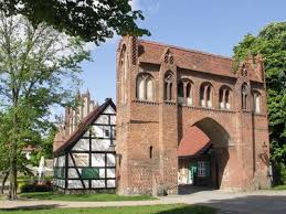 Metallbau böttcher based in neubrandenburg is registered in the creditreform company database with the legal form commercial enterprise. Neubrandenburg Vier Tore Und Der Tollensesee Ndr De Ratgeber Reise Mecklenburgische Seenplatte