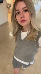 Mia Dempsey's Instagram, Twitter & Facebook