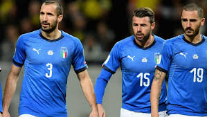 While asked how leonardo bonucci departure to milan affected the turin side, chiellini noted: Juve La Bbc Si Riforma Su Canale 5 Chiellini C E Amicizia Vera Ecco Chi Si Arrabbia Di Piu 90min